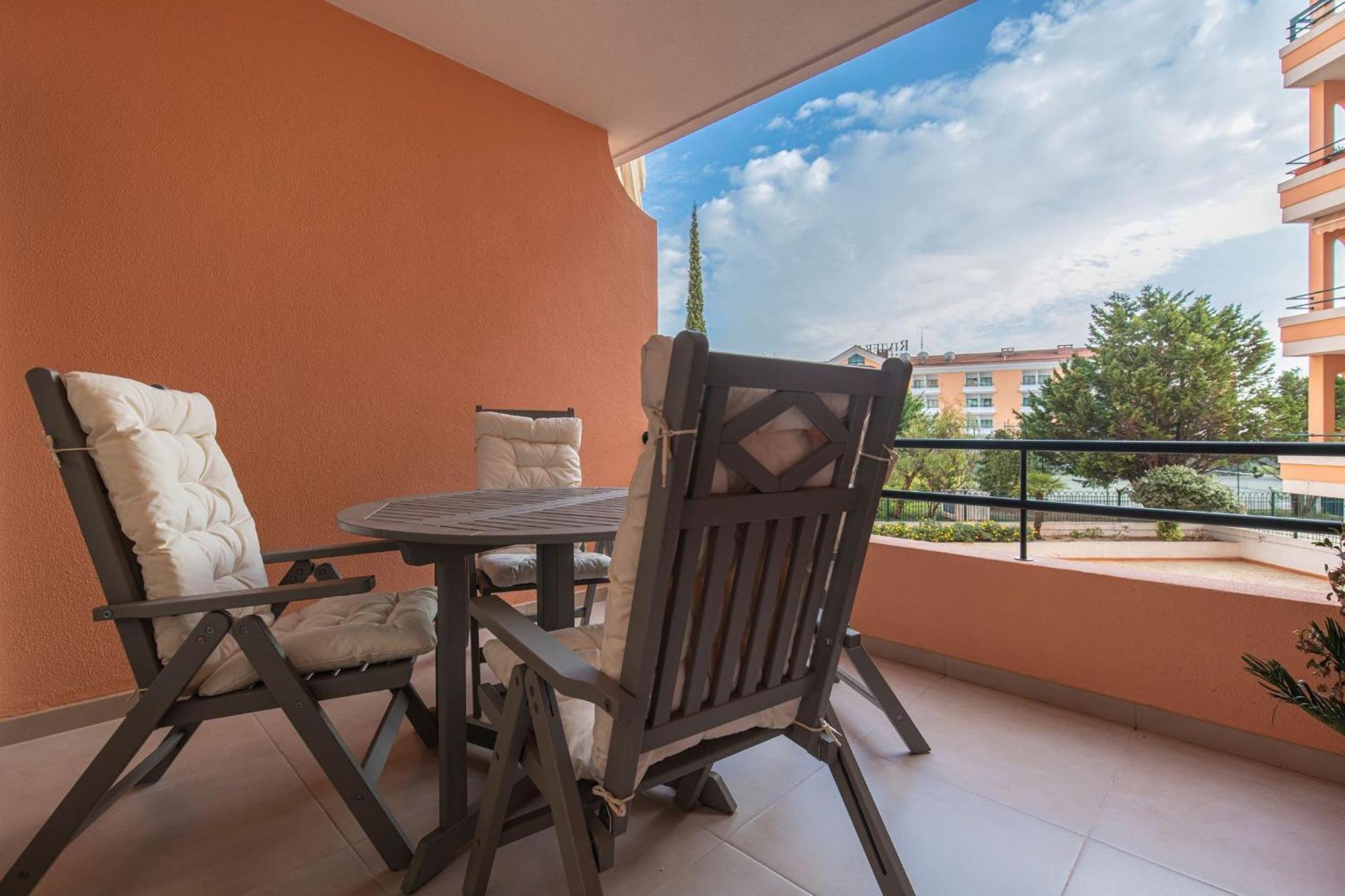 Deluxe 2Bdr Apartment In Carcavelos By Lovelystay Dış mekan fotoğraf